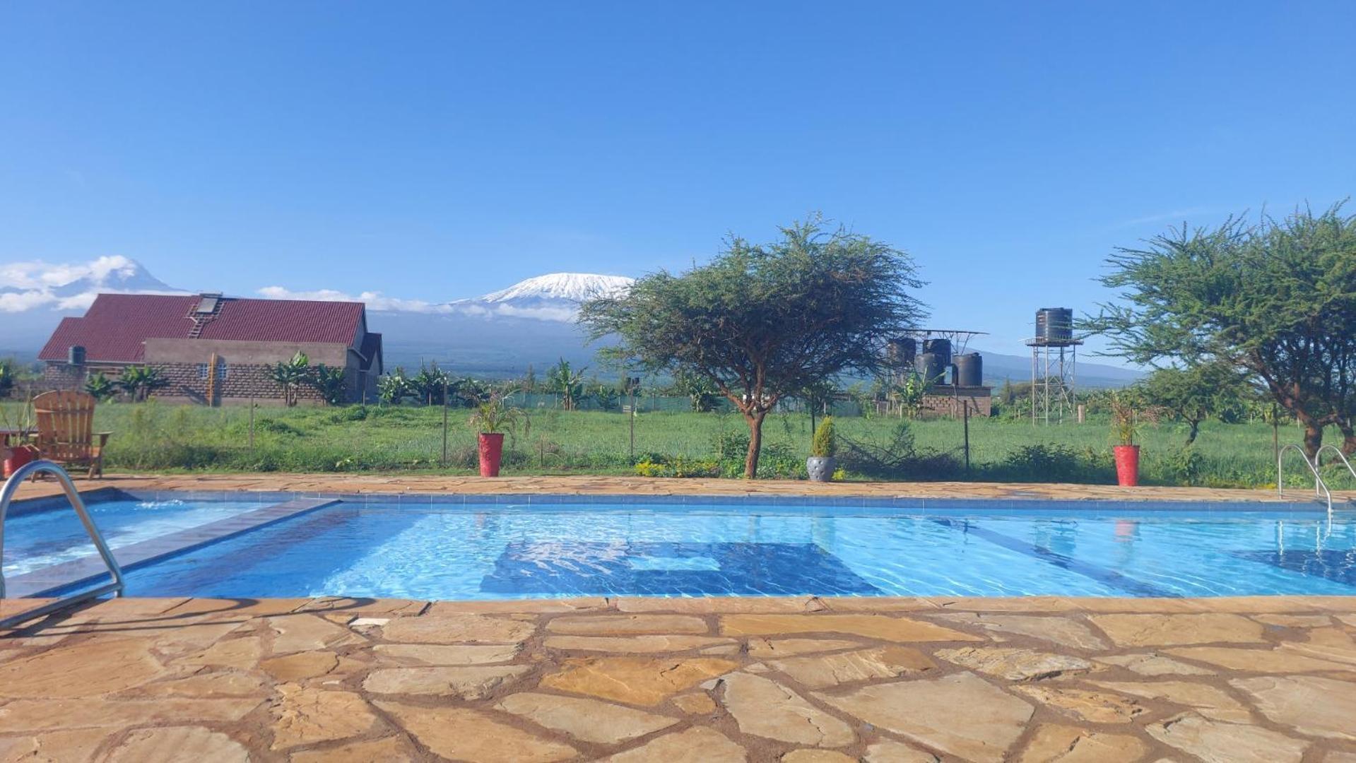 Kilimanjaro View Cabin-Amboseli Oloitokitok Extérieur photo